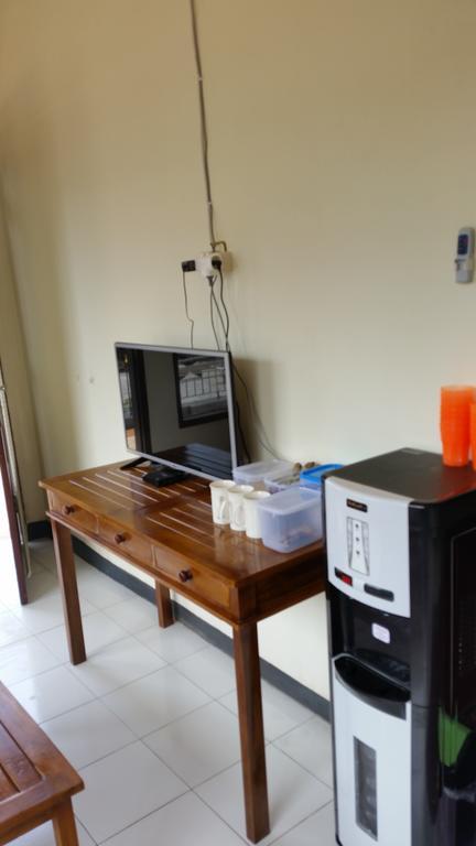 Tempatku Indonesian Restaurant And Rooms Senggigi Exterior photo